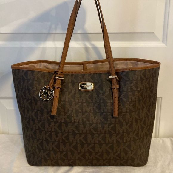 Michael Kors Handbags - MICHAEL KORS Brown Signature XL Jet Set Travel Tote Handbag Mercer Bedford